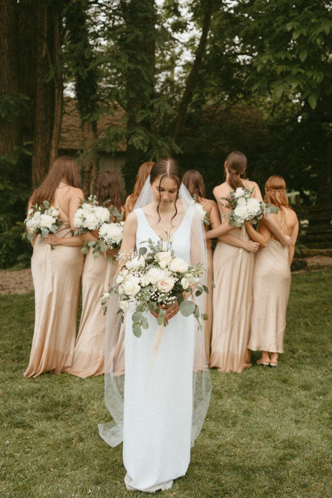 modern bride and bridesmaids photos