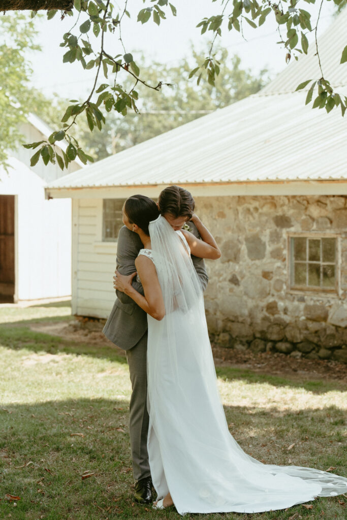 bride and groom share first look at Estate 248